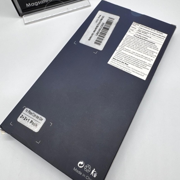 Disney Minnie Mouse iPhone 12/13 Pro Max Case MagSafe Compatible Bundle New - Picture 3 of 9